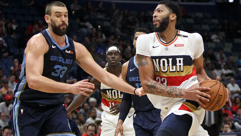 Fotografija: Marc Gasol (levo) je bil Memphisu zvest debelo desetletje. FOTO: Chris Graythen/AFP