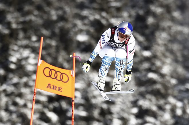 Lindsey Vonn je po vseh težavah z zdravjem pokazala izjemno predstavo in kariero končala z bronom na svetovnem prvenstvu. FOTO: Reuters