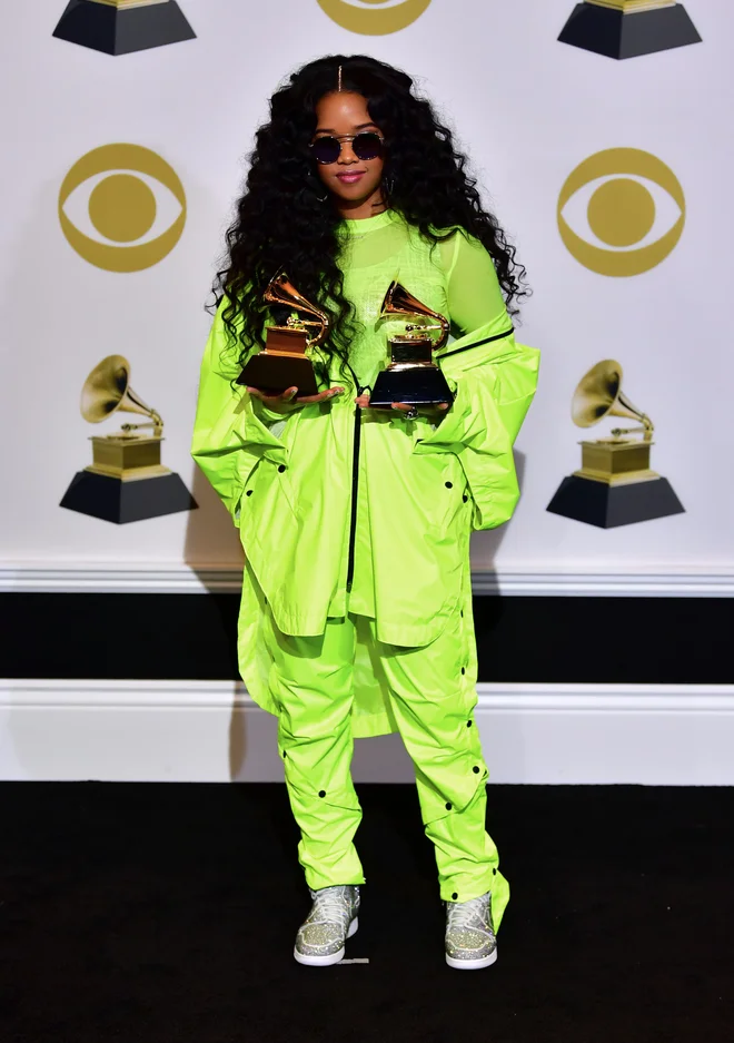 Gabriella Wilson ali H.E.R. Dua Lipa FOTO: Frederic J. Brown/AFP