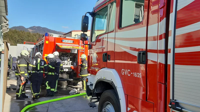 Fotografija: Tudi pri najtrdosrčnejših ljudeh bo morda pomagal pogovor. FOTO: Pgd Slovenj Gradec