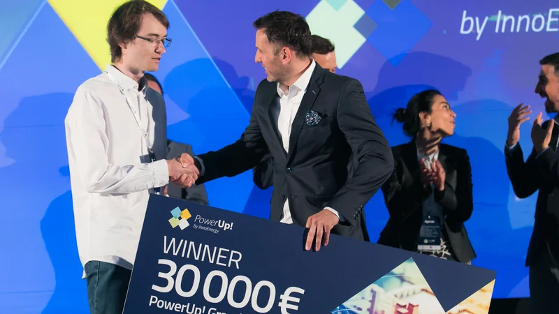 Fotografija: Lani je zmagalo estonsko podjetje Zubax Robotics. FOTO: InnoEnergy