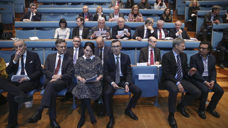 Fotografija: Udeleženci Italijansko-slovenskega poslovnega foruma, na desni Andrea Di Anselmo. FOTO: Jože Suhadolnik/Delo