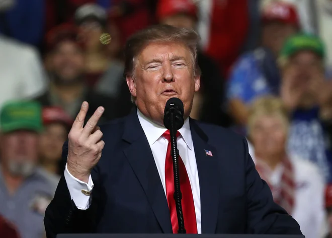 Donald Trump je v El Pasu znova obljubil gradnjo zidu. FOTO: AFP