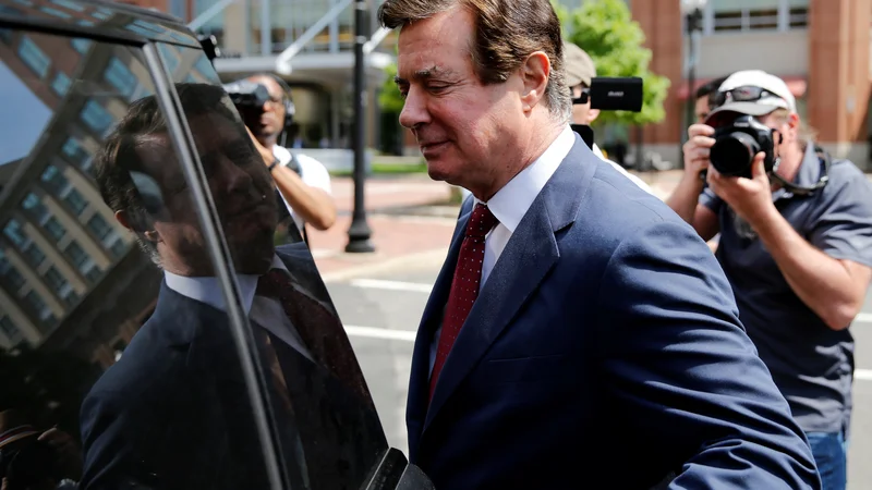 Fotografija: Zvezno sodišče je potrdilo, da je Paul Manafort zavestno lagal tudi po priznanju krivde in dogovoru s preiskovalci, da bo govoril resnico. FOTO: Reuters