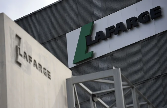 Lafarge do nadlajnjega ne obratuje. Foto Franck Fife Afp