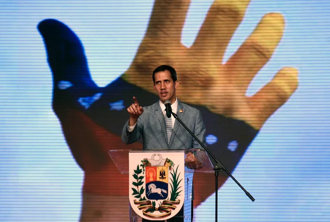 Juan Guaido med enim od govorov. FOTO: Federico Parra/Afp