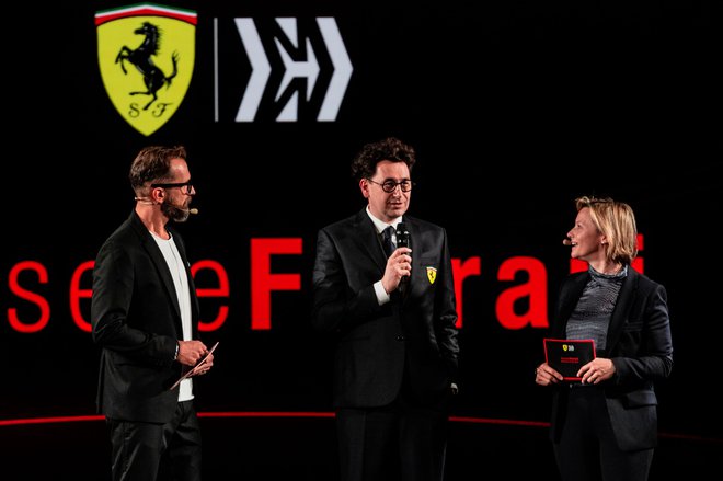 Mattia Binotto je imel govor ob predstavitvi novega dirkalnika SF90. FOTO: AFP