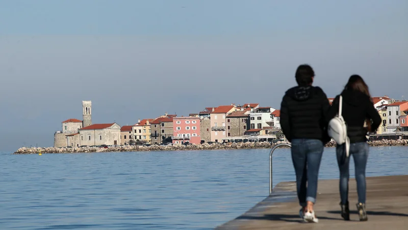 Fotografija: Tudi zaradi turizma bi morali v Piranu za vsako ceno ohraniti visoko stopnjo varnosti. Foto Mavric Pivk