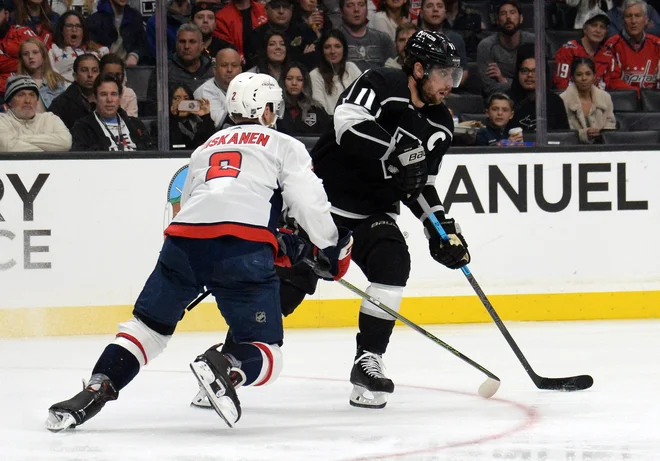 Anže Kopitar je svojo statistiko oplemenitil z novo podajo. FOTO: Gary A. Vasquez/Reuters