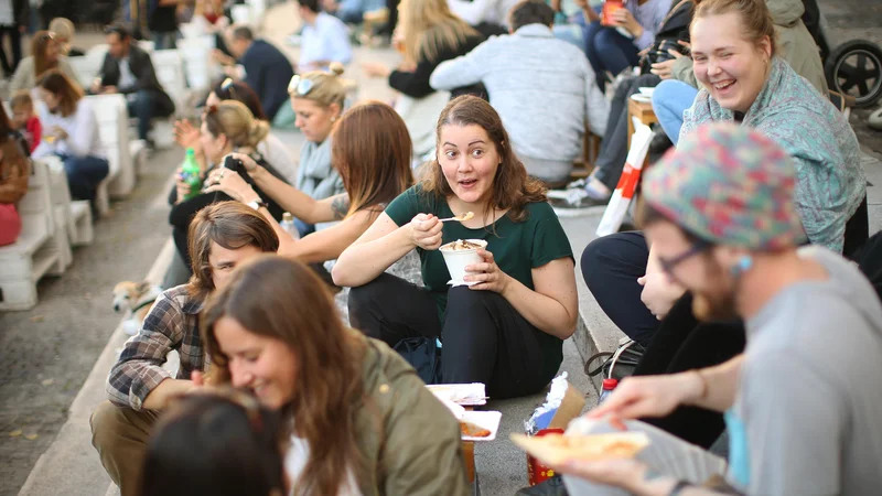 Fotografija: Odprta kuhna je domiselno povezala kulinariko in turizem v Ljubljani in idejo razširila še po drugih mestih. FOTO: Jure Eržen
