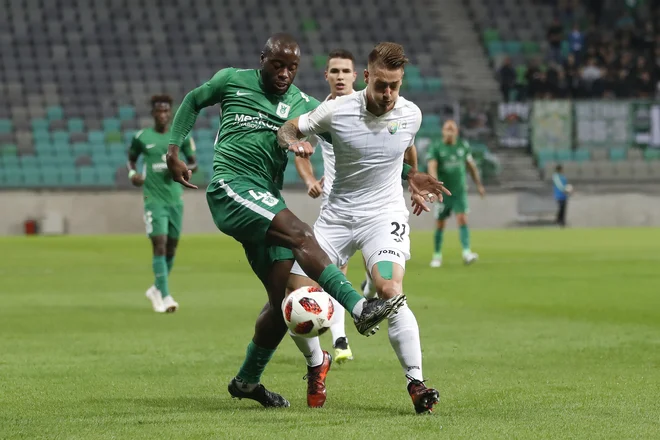 Jucie Lupeta pravi, da se znajde v vlogi napdalca s št. 9. FOTO: Leon Vidic/Delo