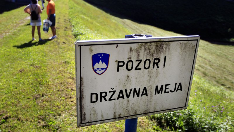Fotografija: Pregrada Vonarje, državna meja med Slovenijo in Hrvaško. FOTO Roman Šipić