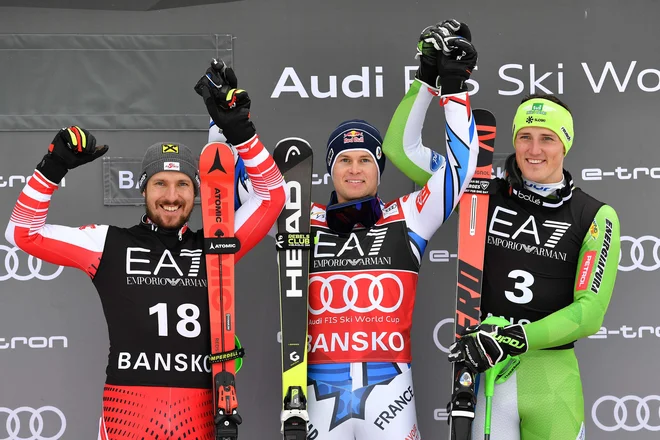 Štefan Hadalin (desno) je potrdil, da kolajna na svetovnem prvenstvu ni bila naključje. V Banskem sta ga prehitela le Alexis Pinturault (v sredini) in Marcel Hirscher (levo). FOTO: Dimitar Dilkoff/AFP