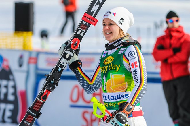 Nemška šampionka Viktoria Rebensburg je ob lanski poškodbi Ilke Štuhec dejala, da občuduje pozitivno držo, s katero se Mariborčanka sooča s poškodbami. FOTO: Usa Today Sports/Reuters