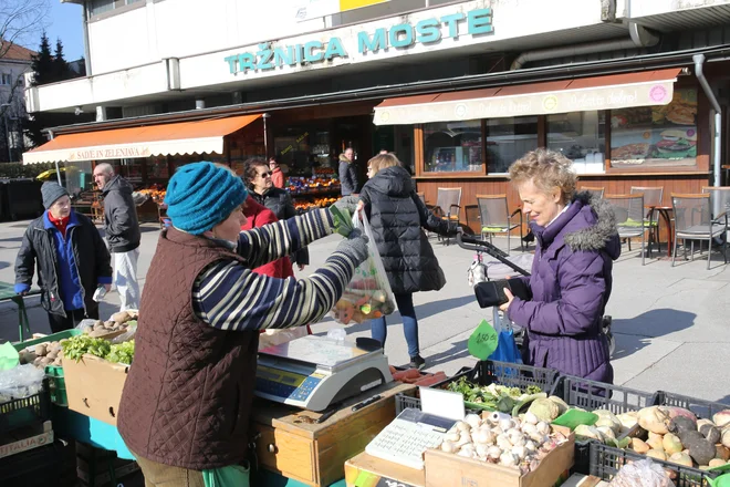 Tržnica Moste Ljubljana FOTO: Tomi Lombar/delo
