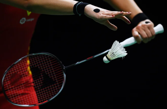 Hemofilik Marko: če že ne sme nabijati nogometa, igra badminton. (fotografija je simbolična) AFP PHOTO / Johannes EISELE Foto Johannes Eisele Afp