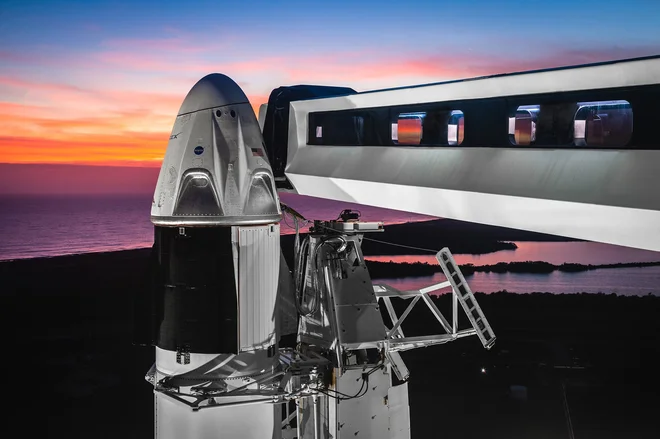 Dragon je pripravljen na vzlet. Foto SpaceX/Nasa