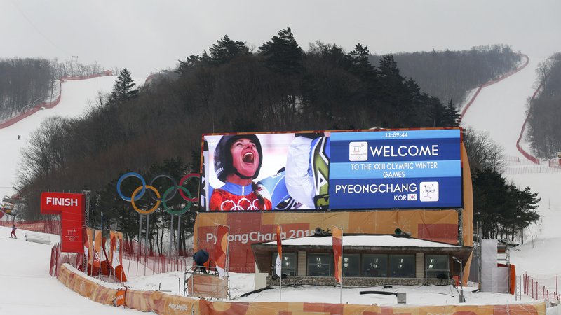 Fotografija: Na olimpijski progi smuka ne bo. FOTO: Matej Družnik/Delo