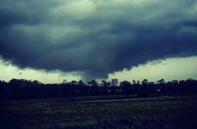 Tornado v Alabami.<br />
FOTO: Justin Merritt/Instagram/AFP