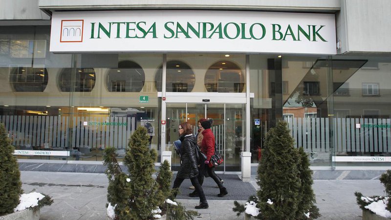 Fotografija: Banka je lani dosegla 2,6 milijarde evrov bilančne vsote, kar je 8,3 odstotka več kot leto prej. FOTO: Leon Vidic/Delo