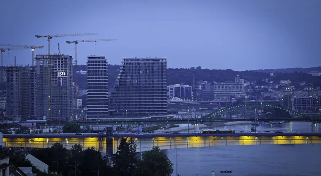 Dve- ali trisobnega stanovanja s standardom, ki smo ga navajeni v Sloveniji, prek nepremičninarjev ni mogoče dobiti pod 800 evri na mesec. Foto: Jože Suhadolnik