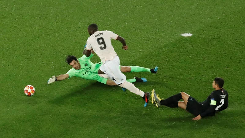 Fotografija: Romelu Lukaku je začel Unitedov čudež na Parku Princev, potem ko je zabil prva dva gola. FOTO: Reuters