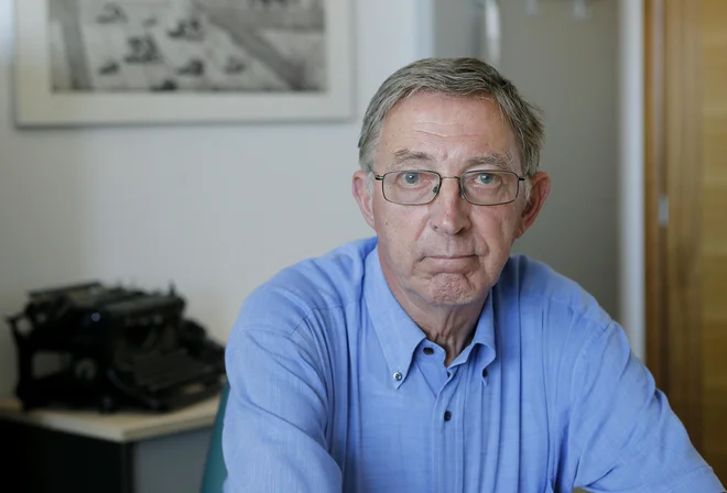 Kot so v utemeljitvi zapisali organizatorji, je Viljem Ščuka s svojo izjavo opravičeval in minimaliziral nasilje ter odgovornost s storilca preložil na žrtev. FOTO: Blaž Samec/Delo