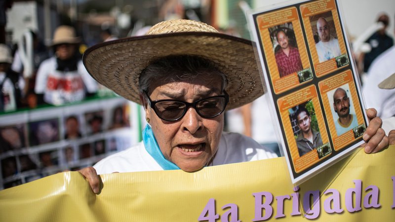 Fotografija: Maria Herrera išče izgubljene štiri sinove.
Foto AFP