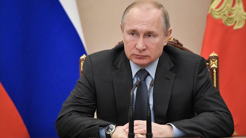 Fotografija: Sporni zakon mora med drugim podpisati še predsednik Vladimir Putin. FOTO: AFP