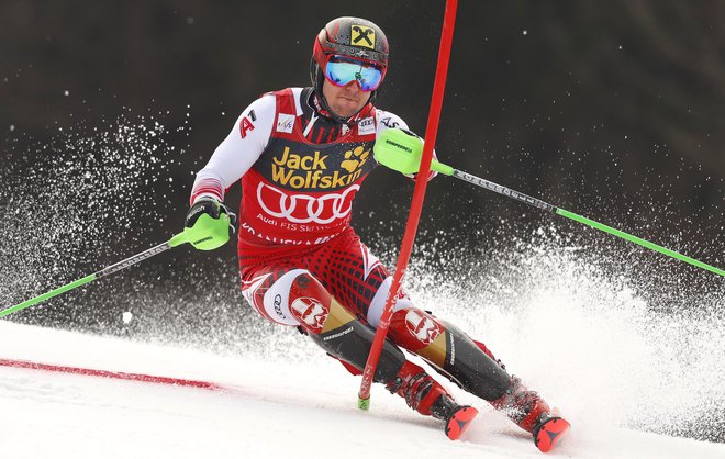 V Kranjski Gori je vknjižil 6. mesto v veleslalomu in tretje v slalomu. Pravi, da mu je, potem ko je spoznal, da je osmi veliki globus že njegov, vse breme padlo z ramen. FOTO: Matej Družnik/Delo