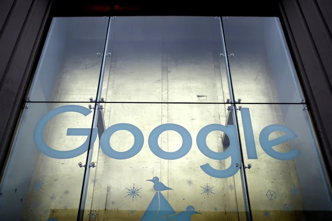 Google je znova deležen številnih kritik. FOTO: Reuters