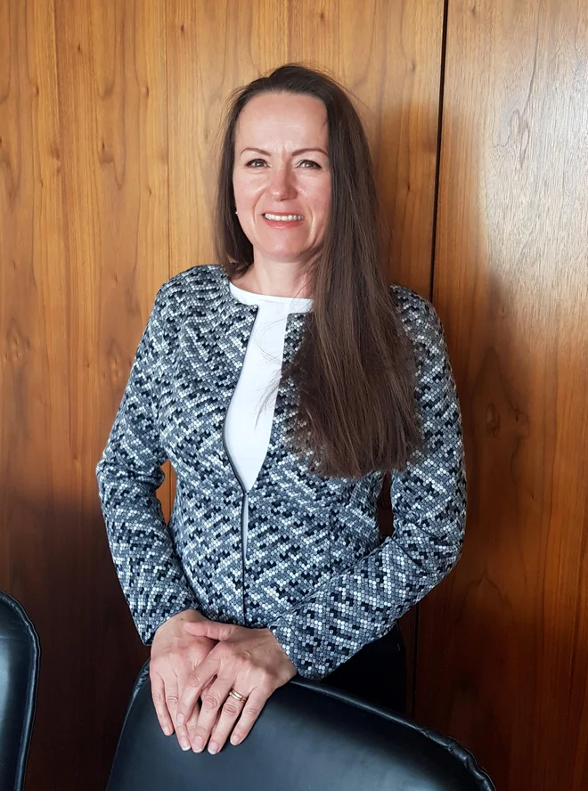 Če menite, da ste na poti, da postanete žrtev opisane prevare, čim prej prekinite vso komunikacijo s prevarantom in se ne odzivajte na morebitno izsiljevanje, svetuje Aleksandra Žibrat. Foto Osebni Arhiv ZBS