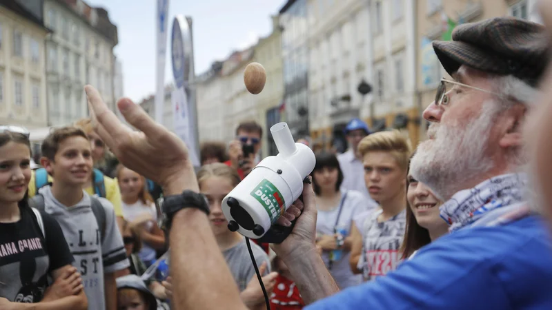 Fotografija: V Hiši eksperimentov so pripravljeni vložiti tožbo. Foto Leon Vidic