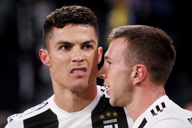 Režiserja velike Juventusove zmage sta bila Cristiano Ronaldo in Federico Bernardeschi. FOTO: Reuters