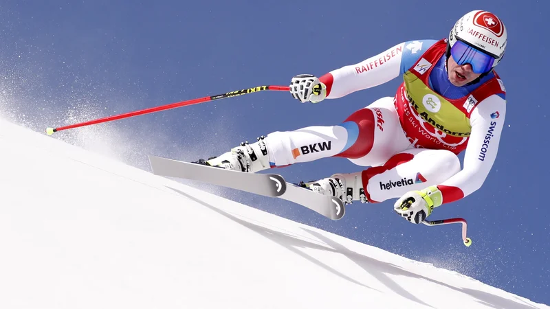 Fotografija: Beat Feuz slavi novi mali kristalni globus. FOTO: Reuters