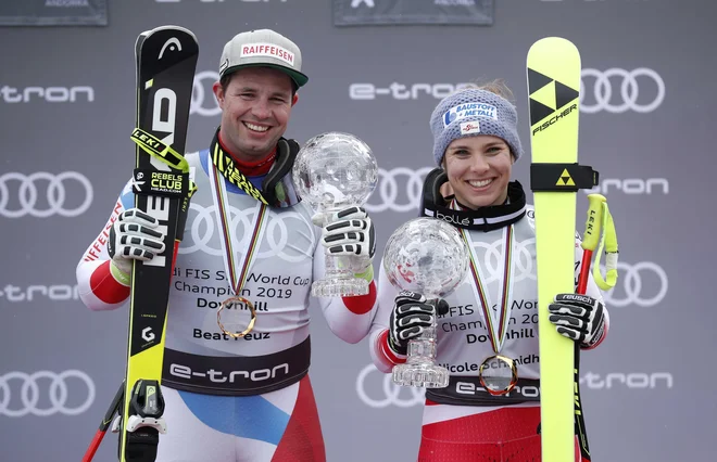 Beat Feuz in Nicole Schmidhofer sta najboljša smukača v sezoni za svetovni pokal. FOTO: Reuters