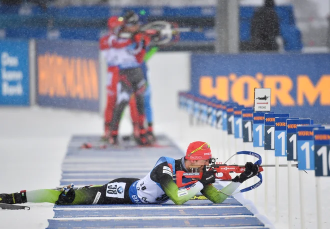 Jakov Fak je bil kljub slabemu nastopu najboljši Slovenec. FOTO: Reuters