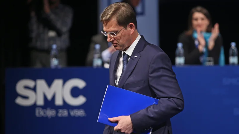 Fotografija: Miro Cerar je ta mesec rekorder v padcu na lestvici najbolj priljubljenih politikov, stranki pa se je podpora volivcev v treh mesecih nekajkrat zmanjšala. Ima sploh še prihodnost? FOTO: Tadej Regent