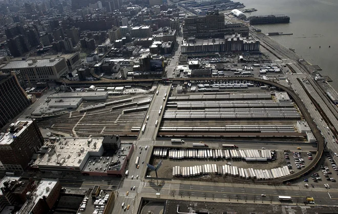 Takšna je bila četrt Hudson Yards pred obnovo. FOTO: Chip East/Reuters