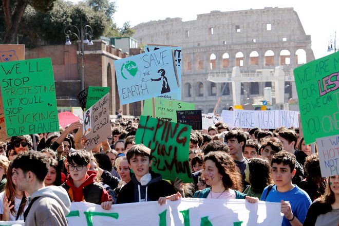 Podnebni štrajk v Rimu. FOTO: Remo Casilli/Reuters