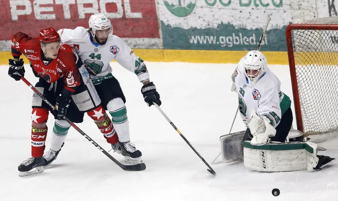 V četrtfinalu AHL še ne bo ljubljansko-jeseniškega derbija.<br />
FOTO Roman Šipić/Delo
