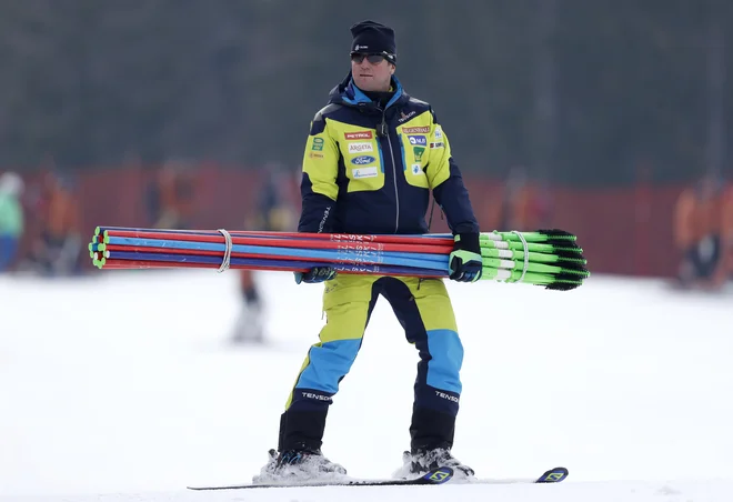 Nekoč je vodil rod smučarjev, ki je bil uspešen konec 90. let, treniral je tudi Tino Maze, ko je prvič v karieri zmagala v smuku. FOTO: Matej Družnik/Delo