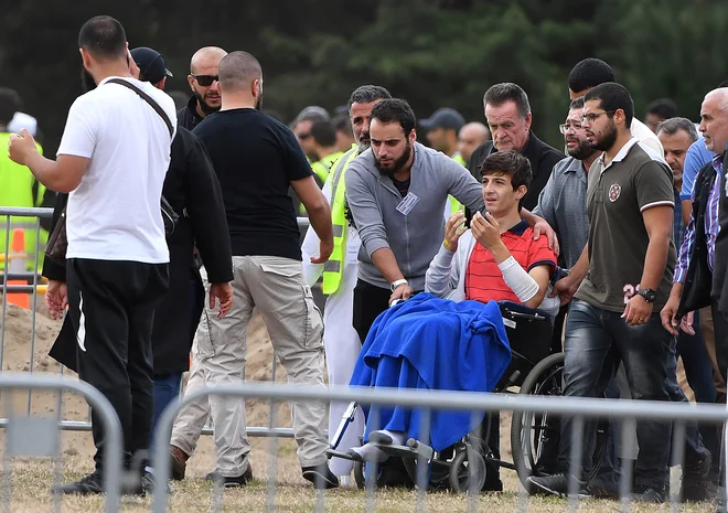 Zaid Mustafa, sin in brat umrlih v napadu. FOTO: Reuters