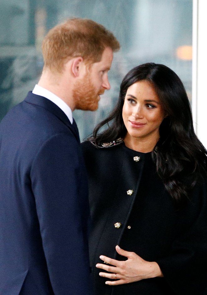 Princ Harry in vojvodinja Meghan bosta kmalu postala starša, za otrokov spol pa nista vprašala. FOTO: Reuters