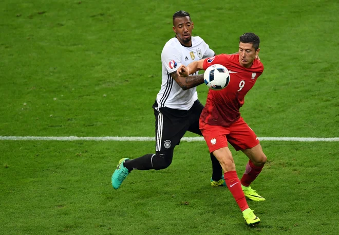 Robert Lewandowski bo tudi v teh kvalifikacijah udarni adut poljske reprezentance. Foto AFP