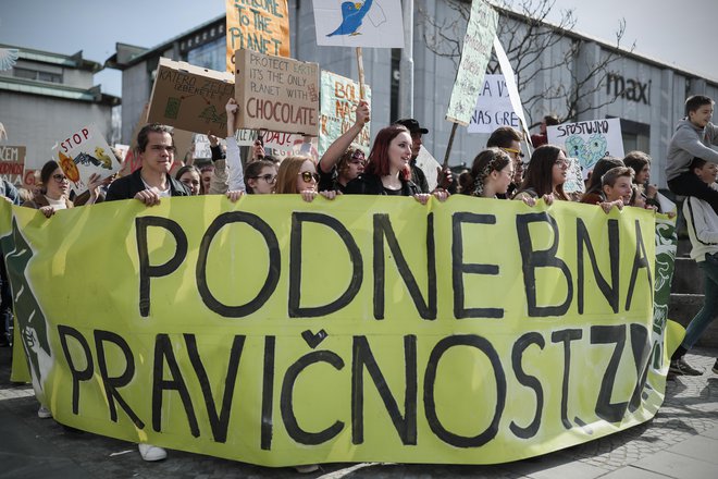 Mladi med Podnebnim štrajkom v Ljubljani 15. marca. FOTO UroŠ Hocevar