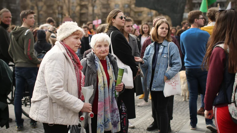 Fotografija: »Kar zadeva skrb za ostarele, bi se morali najprej dogovoriti, kakšne domove sploh hočemo. Ali velike negovalne kolose ali majhne domove?« Foto Jure Eržen