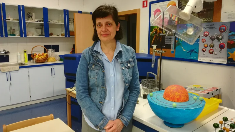 Fotografija: Renata Filipič bi rada aktivne metode učenja delila tudi z drugimi učitelji. Foto Mojca Boštele