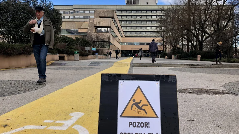 Fotografija: Klical je nekdanji visoki funkcionar UKC Ljubljana, ki je skušal vplivati na odločitev o izbiri izvajalca pri vzdrževanju opreme. FOTO: Matej Družnik