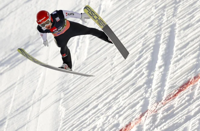 Markus Eisenbichler med tekmo v Planici. FOTO: Matej Družnik/Delo
